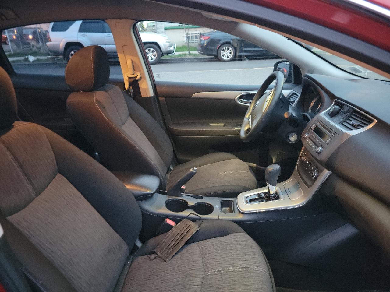 Photo 5 from auction – 2014 NISSAN SENTRA S with VIN 3N1AB7AP1EL629136