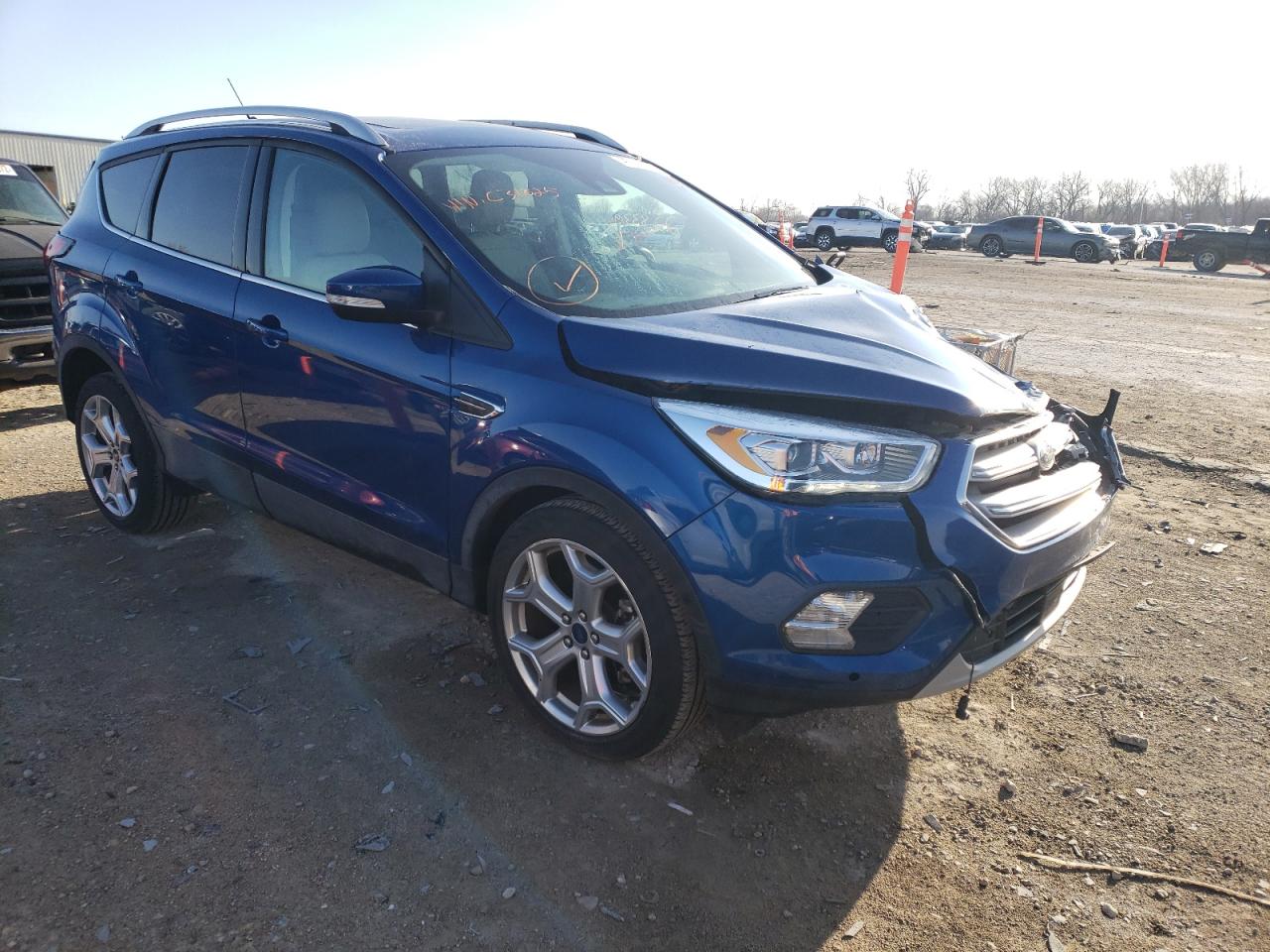 Photo 1 from auction – 2019 FORD ESCAPE TIT with VIN 1FMCU0J99KUC31825