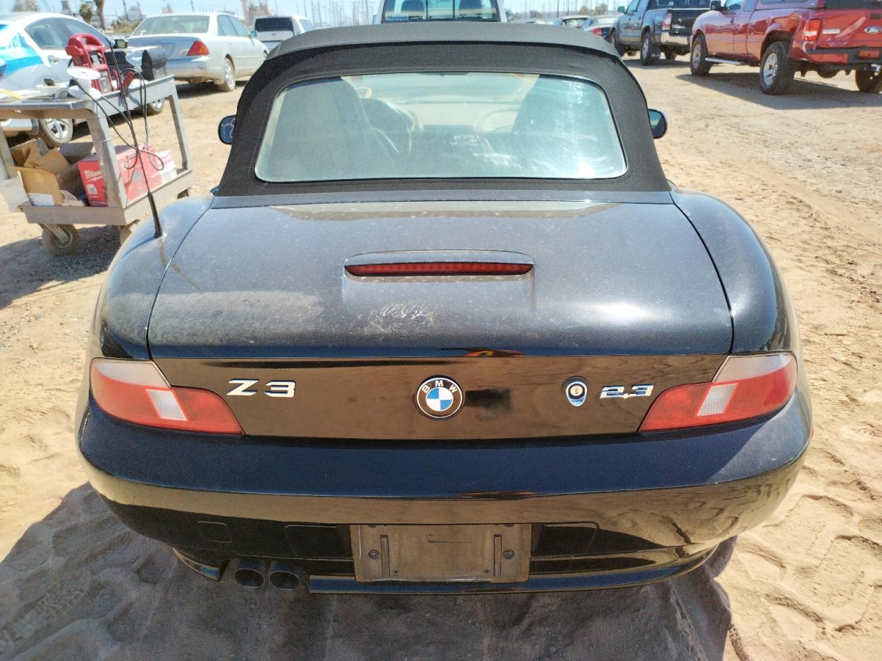 Photo 6 from auction – 2000 BMW Z3 2.3 with VIN 4USCH9345YLG03218