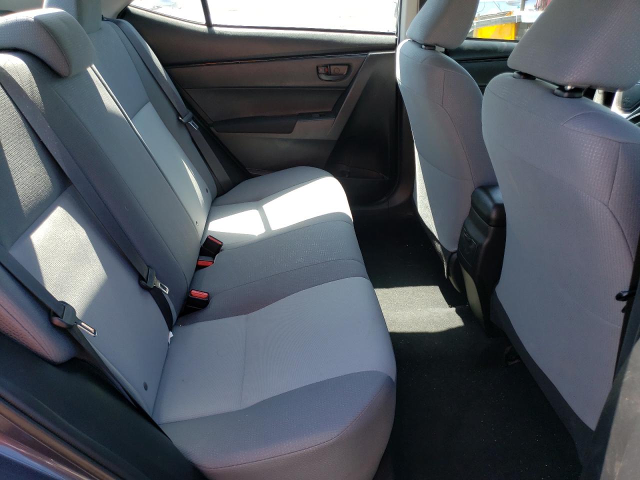Photo 6 from auction – 2017 TOYOTA COROLLA L with VIN 5YFBURHEXHP696384