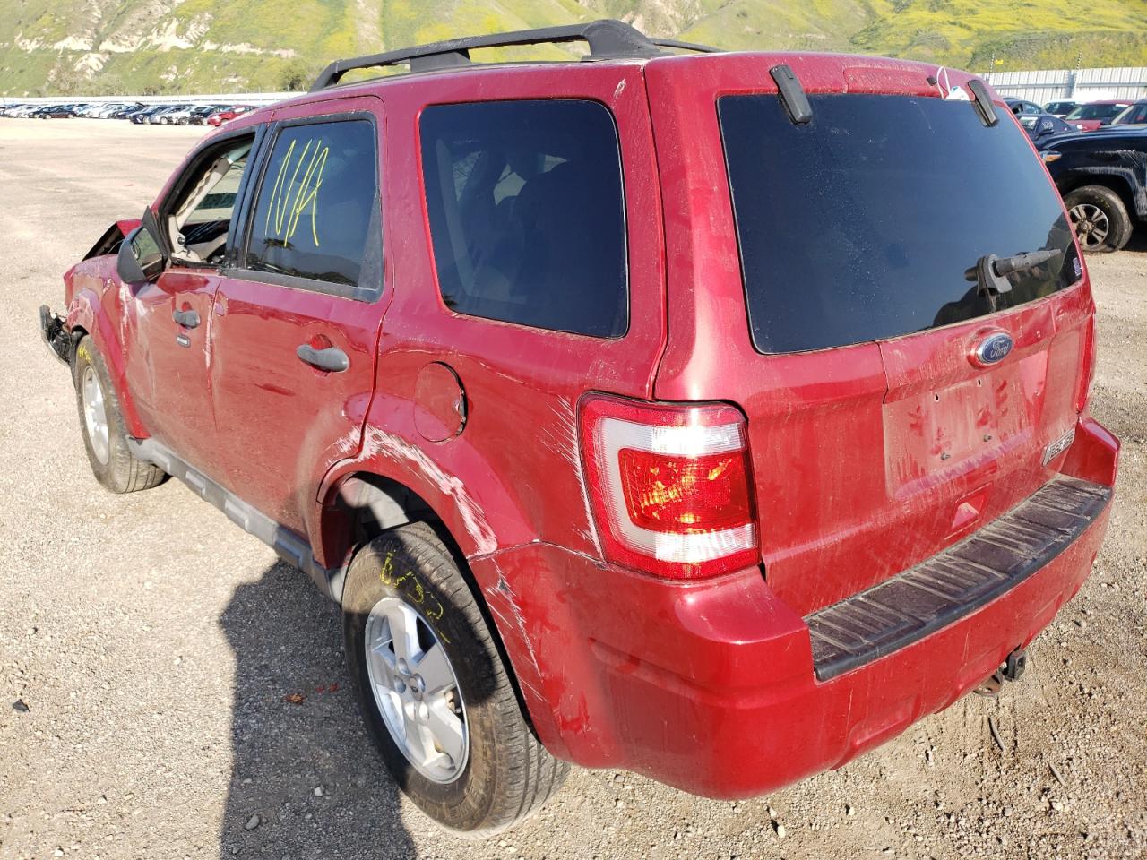 Photo 3 from auction – 2010 FORD ESCAPE XLT with VIN 1FMCU0DGXAKB52622