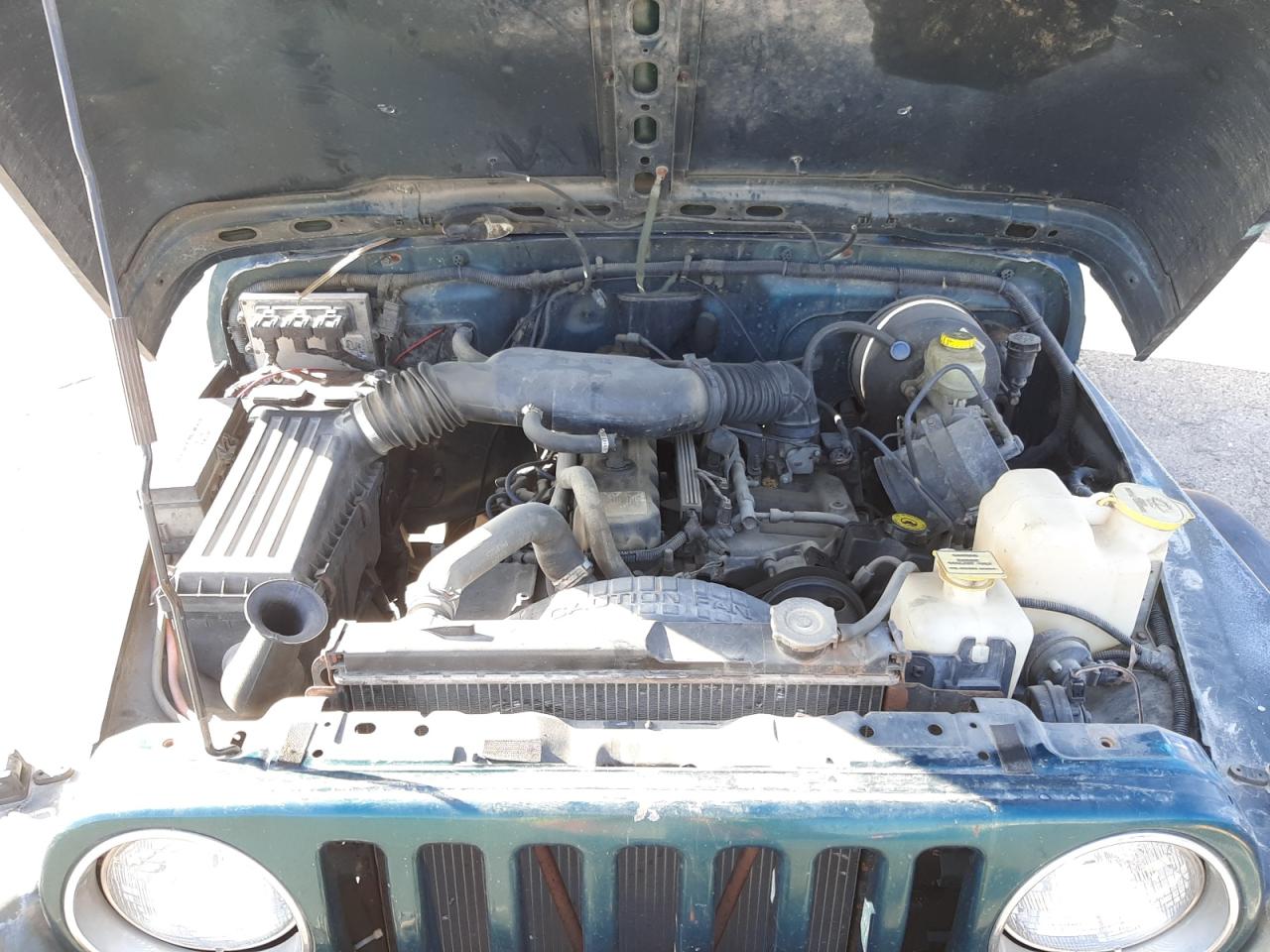 Photo 7 from auction – 1997 JEEP CHEROKEE S with VIN 1J4FJ68S7VL515285