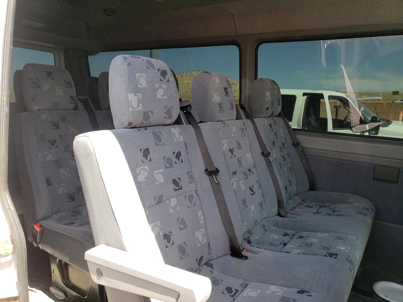 Photo 6 from auction – 2004 SPRINTER 2500 SPRIN with VIN WD5PD644545656580