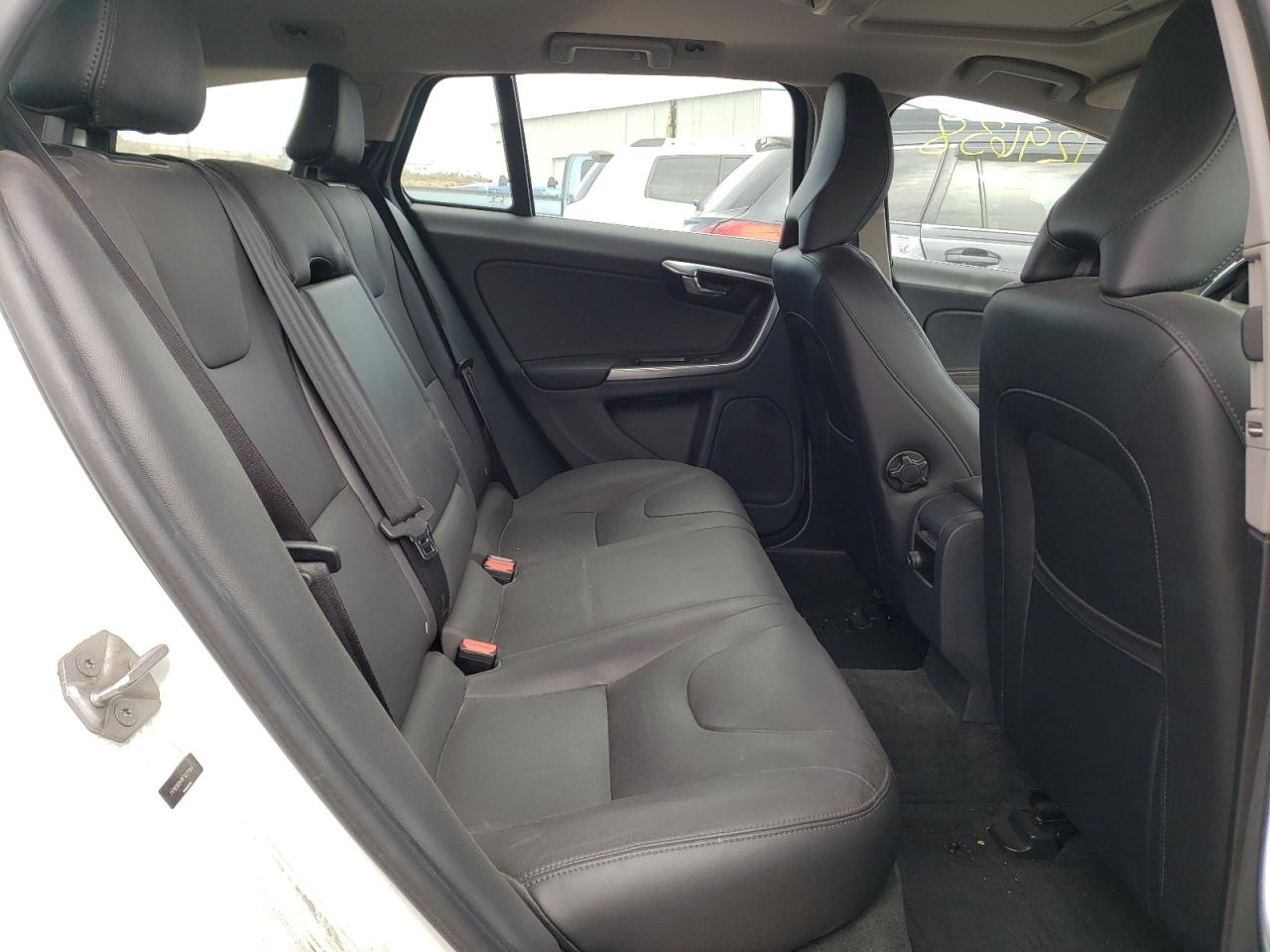 Photo 6 from auction – 2015 VOLVO V60 PLATIN with VIN YV1612SM9F1223184