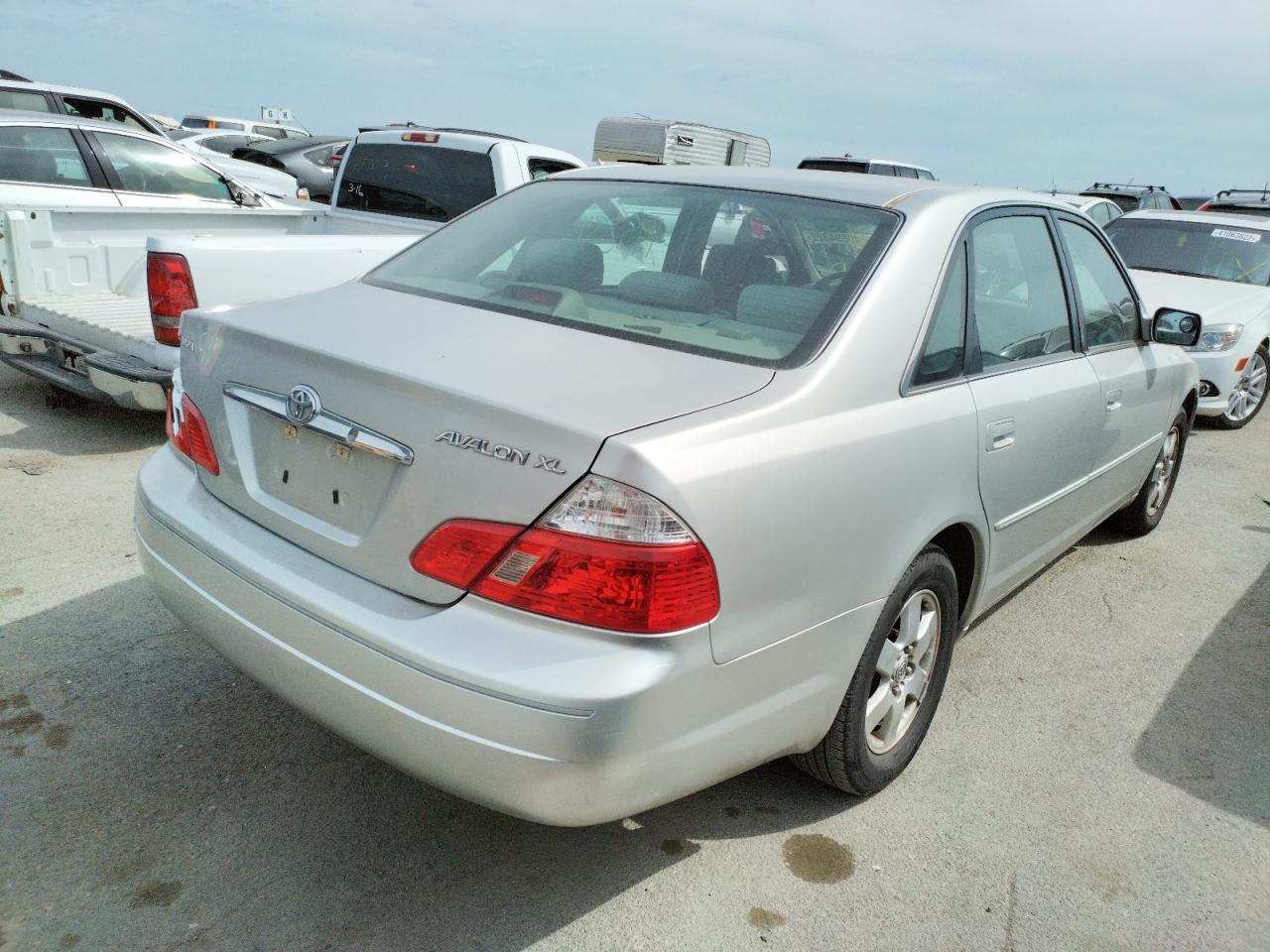 Photo 4 from auction – 2004 TOYOTA AVALON XL with VIN 4T1BF28B64U377659