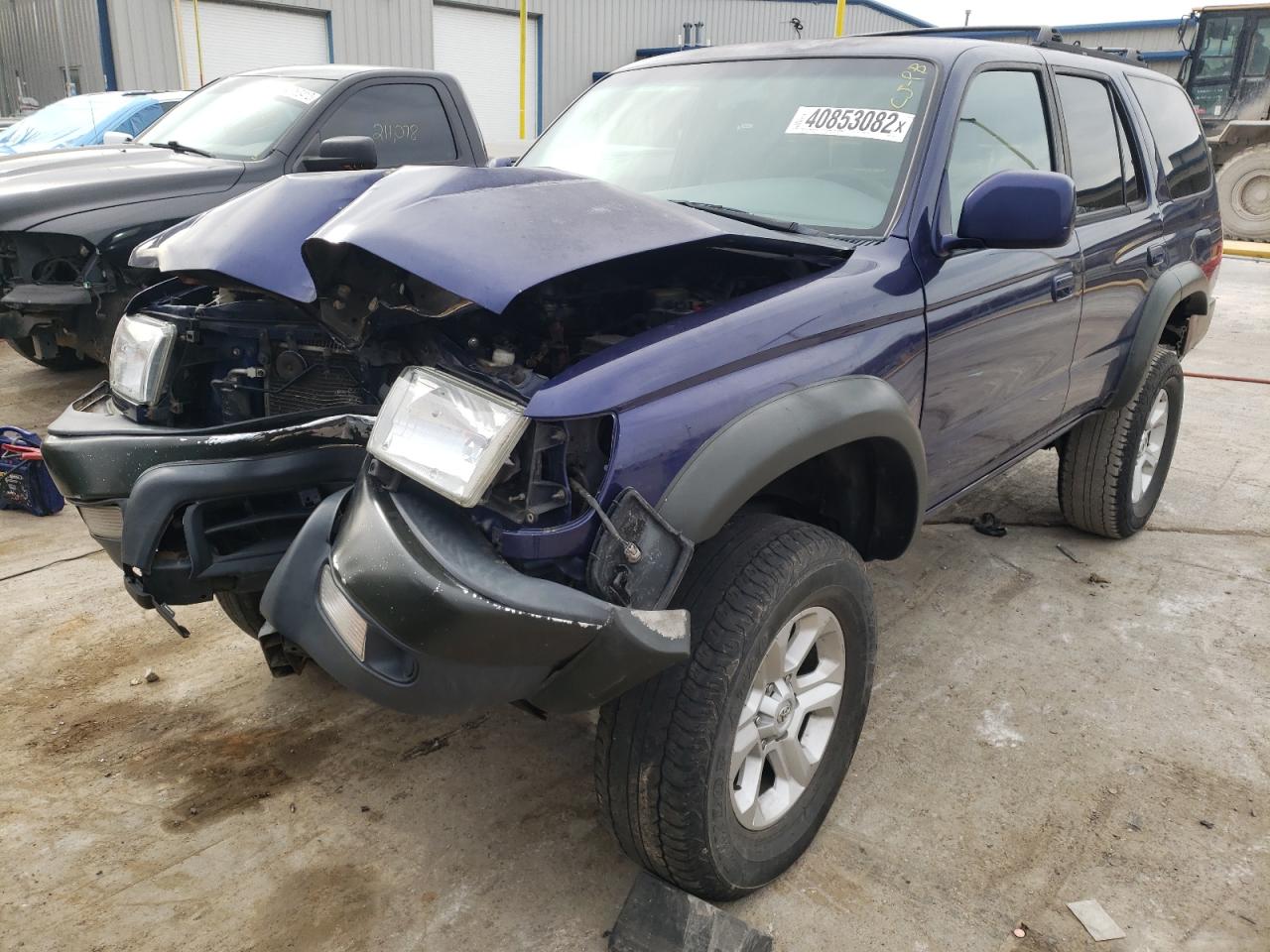 Photo 2 from auction – 2000 TOYOTA 4RUNNER SR with VIN JT3HN86R2Y0318971