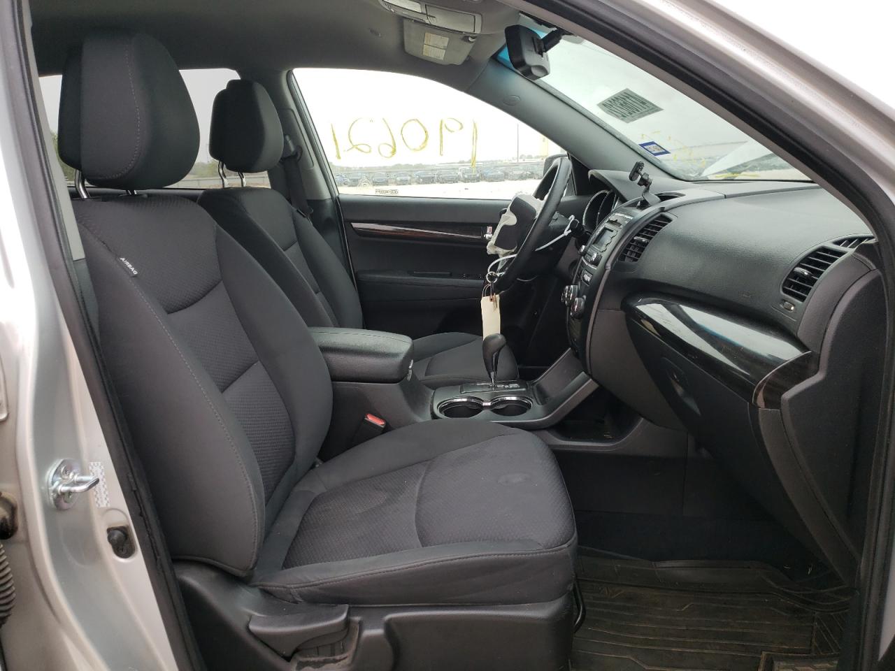 Photo 5 from auction – 2011 KIA SORENTO BA with VIN 5XYKT3A1XBG004787