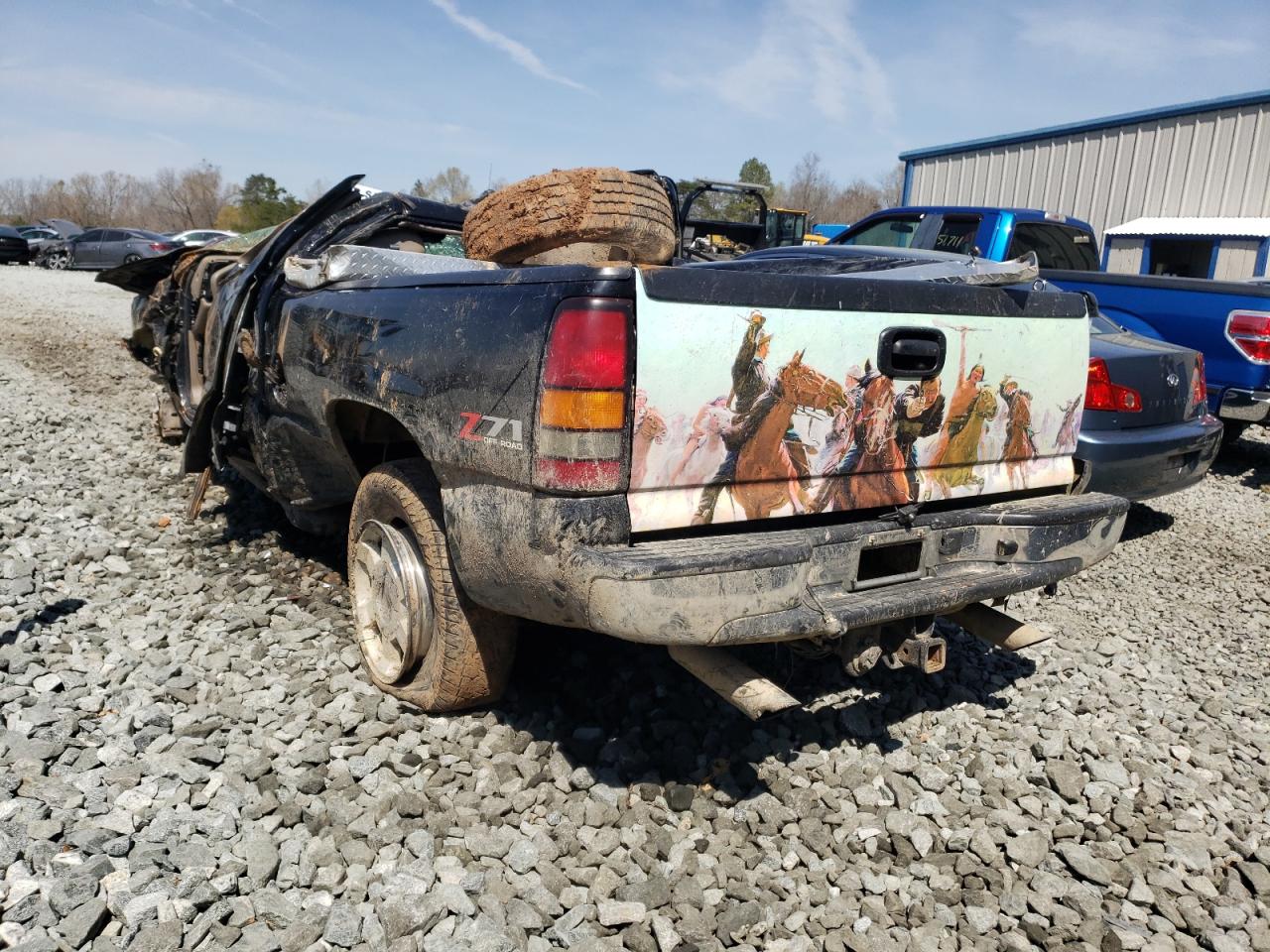Photo 3 from auction – 2004 GMC NEW SIERRA with VIN 2GTEK19T241370623