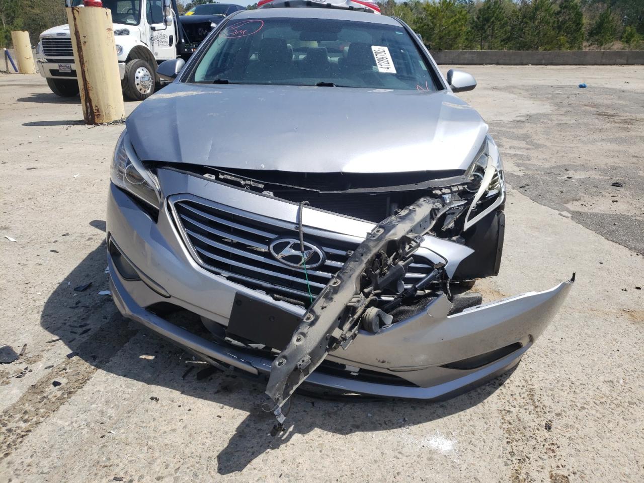 Photo 9 from auction – 2017 HYUNDAI SONATA SE with VIN 5NPE24AF2HH587648