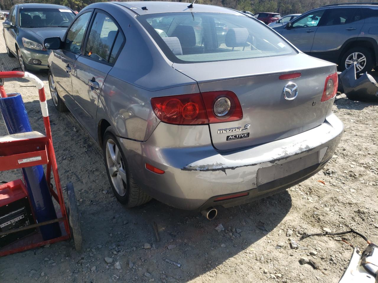 Photo 3 from auction – 2005 MAZDA 3 I with VIN JM1BK12F551220181