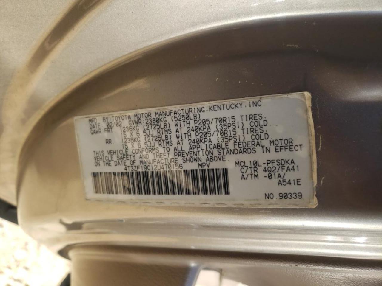 Photo 10 from auction – 2002 TOYOTA SIENNA CE with VIN 4T3ZF19C12U470156