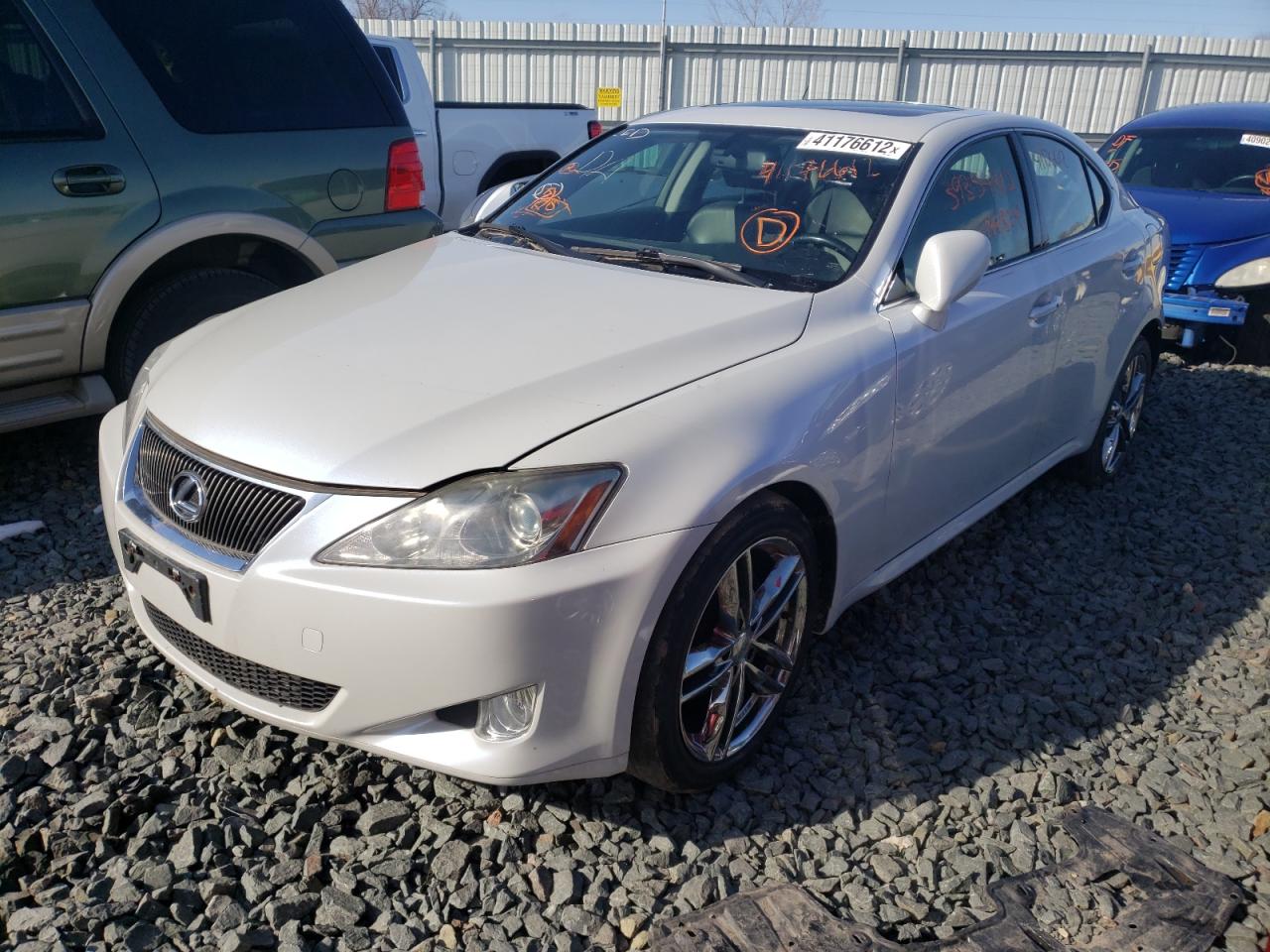 Photo 2 from auction – 2008 LEXUS IS 250 with VIN JTHCK262285018847