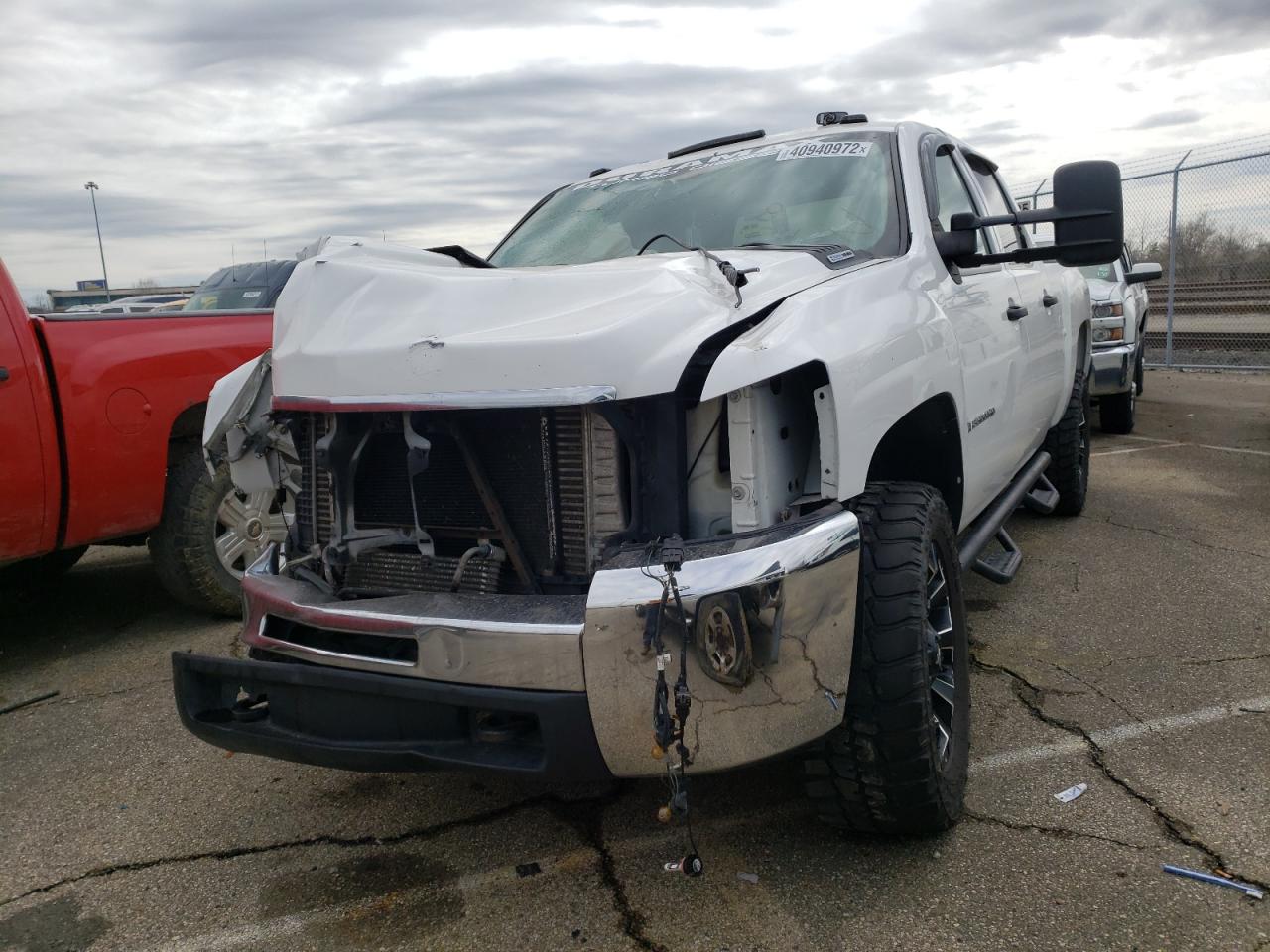Photo 2 from auction – 2008 CHEVROLET SILVERADO with VIN 1GCHC23628F191077