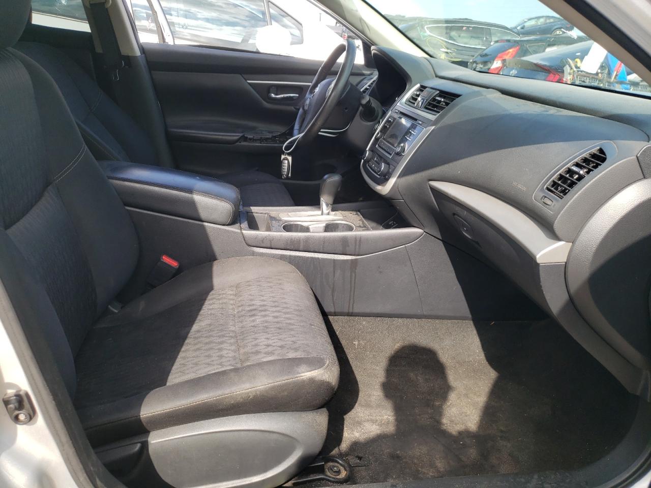 Photo 5 from auction – 2017 NISSAN ALTIMA 2.5 with VIN 1N4AL3AP6HC276966