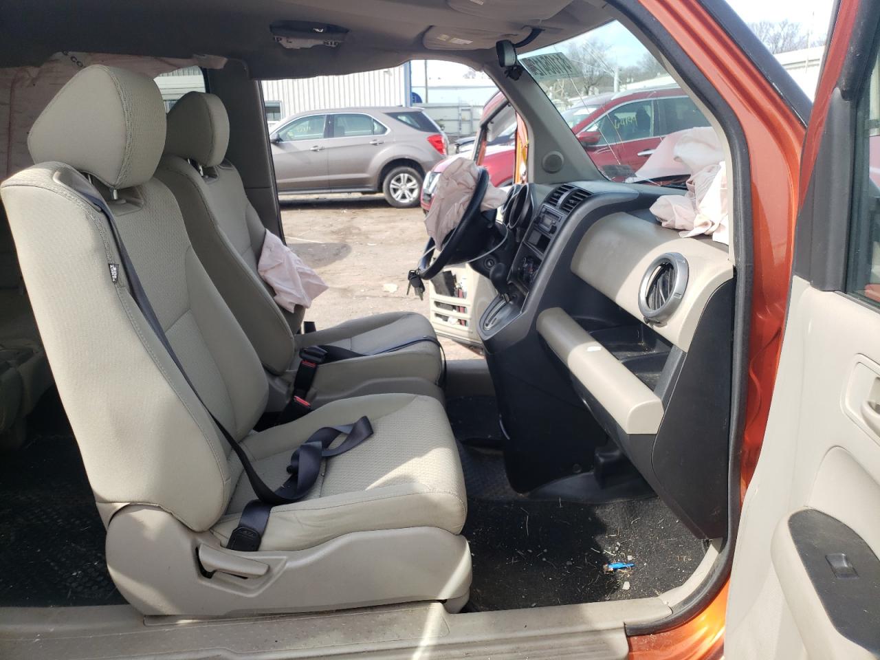 Photo 5 from auction – 2010 HONDA ELEMENT LX with VIN 5J6YH2H31AL006308