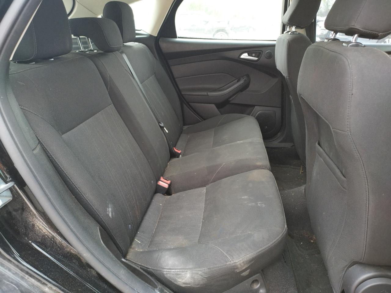 Photo 6 from auction – 2017 FORD FOCUS SEL with VIN 1FADP3M2XHL324356