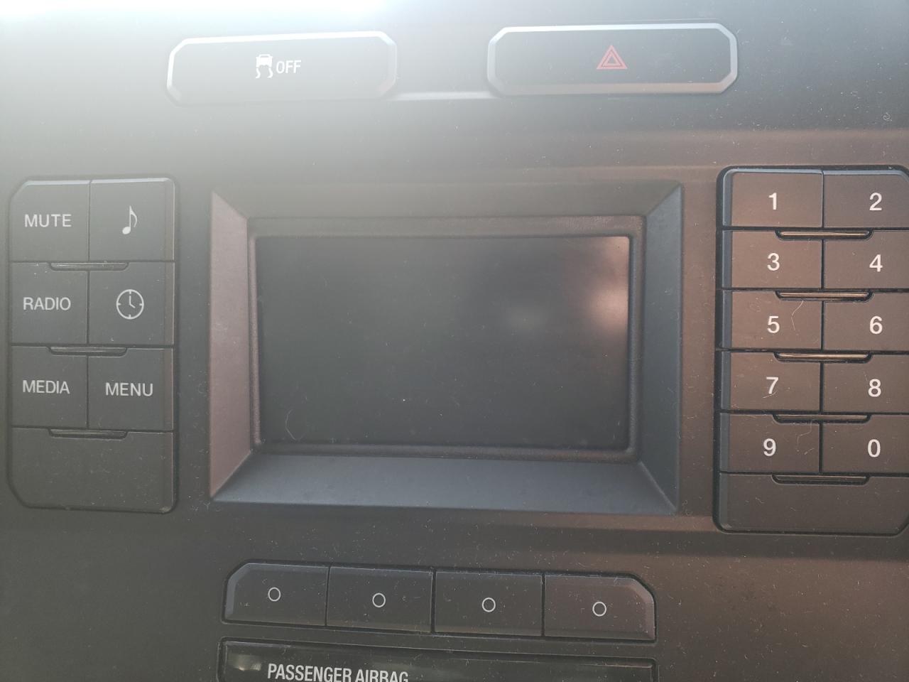 Photo 9 from auction – 2015 FORD F150 with VIN 1FTMF1C8XFKD69811