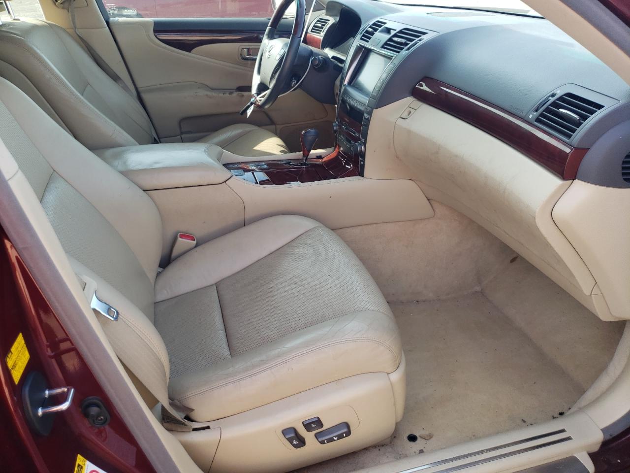Photo 5 from auction – 2009 LEXUS LS 460 with VIN JTHCL46F295004475