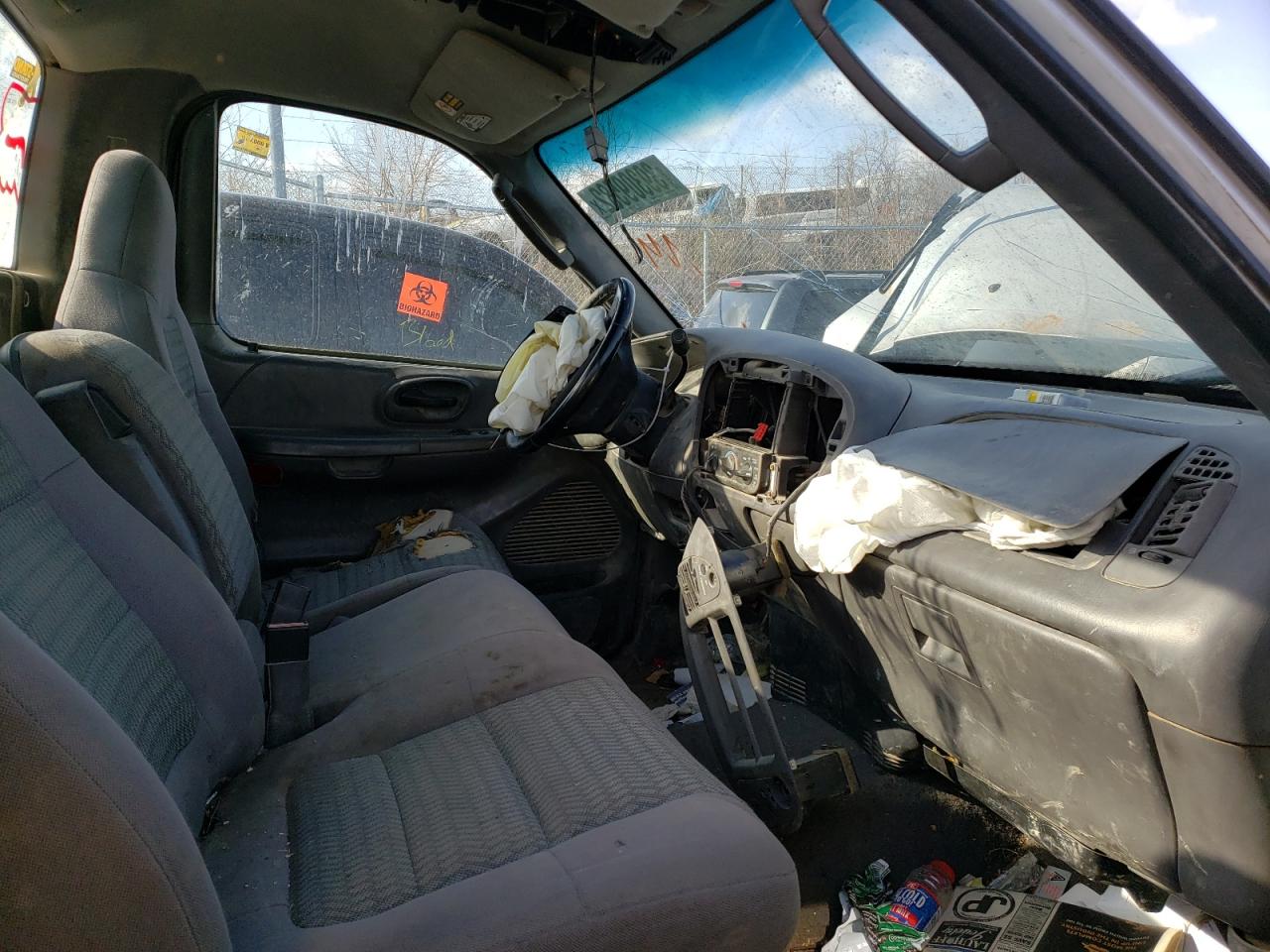Photo 5 from auction – 2003 FORD F150 with VIN 2FTRF08W83CB13903