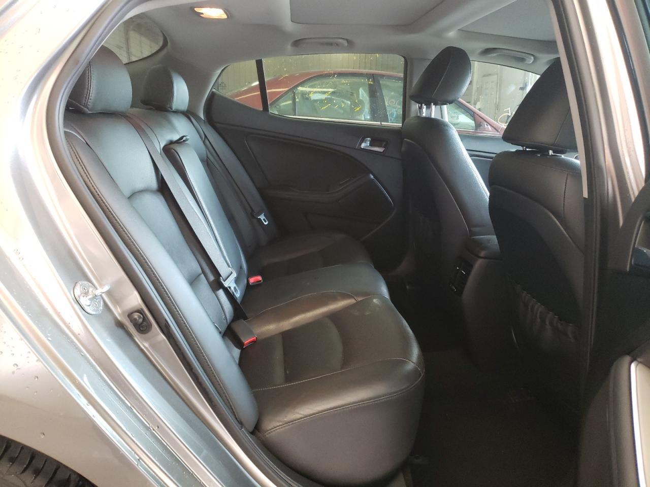 Photo 6 from auction – 2014 KIA OPTIMA SX with VIN 5XXGR4A65EG267350