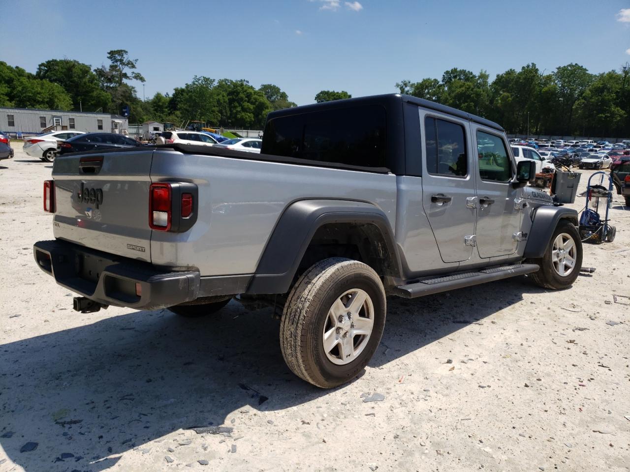 Photo 4 from auction – 2020 JEEP GLADIATOR with VIN 1C6HJTAG6LL211825