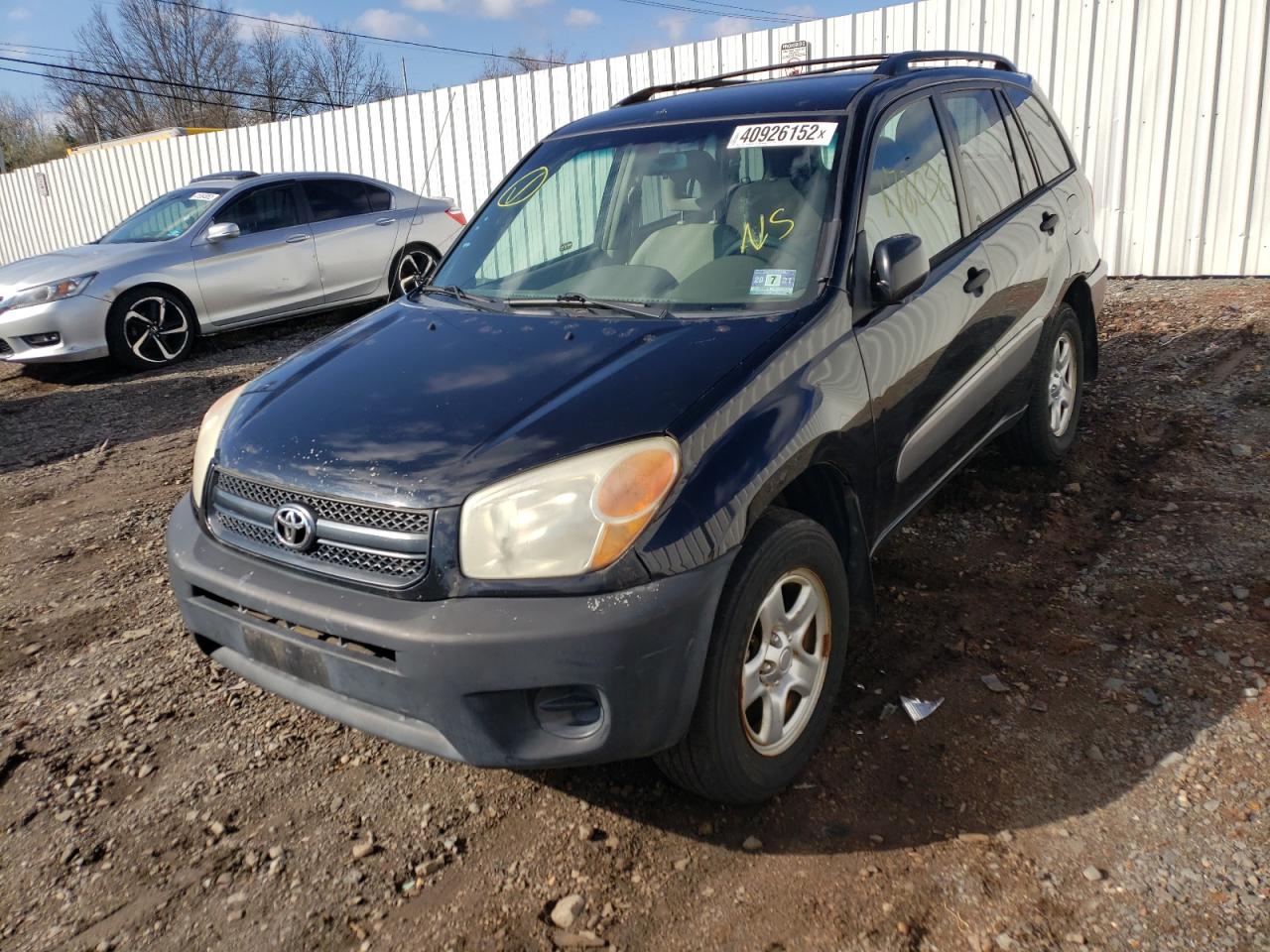 Photo 2 from auction – 2005 TOYOTA RAV4 with VIN JTEHD20V850043972