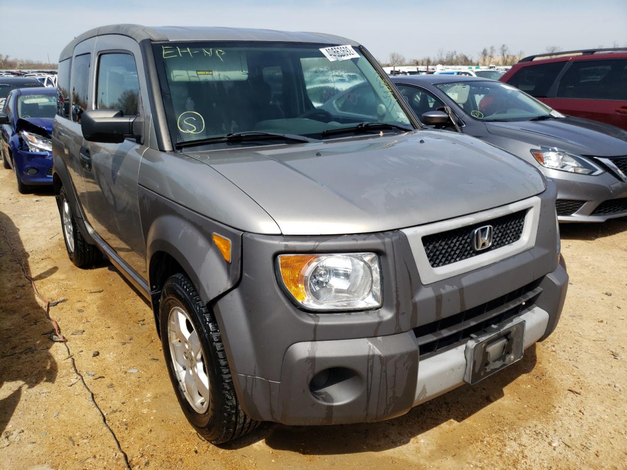 HONDA ELEMENT EX 2004 with VIN 5J6YH28654L036796 - Photo from auction