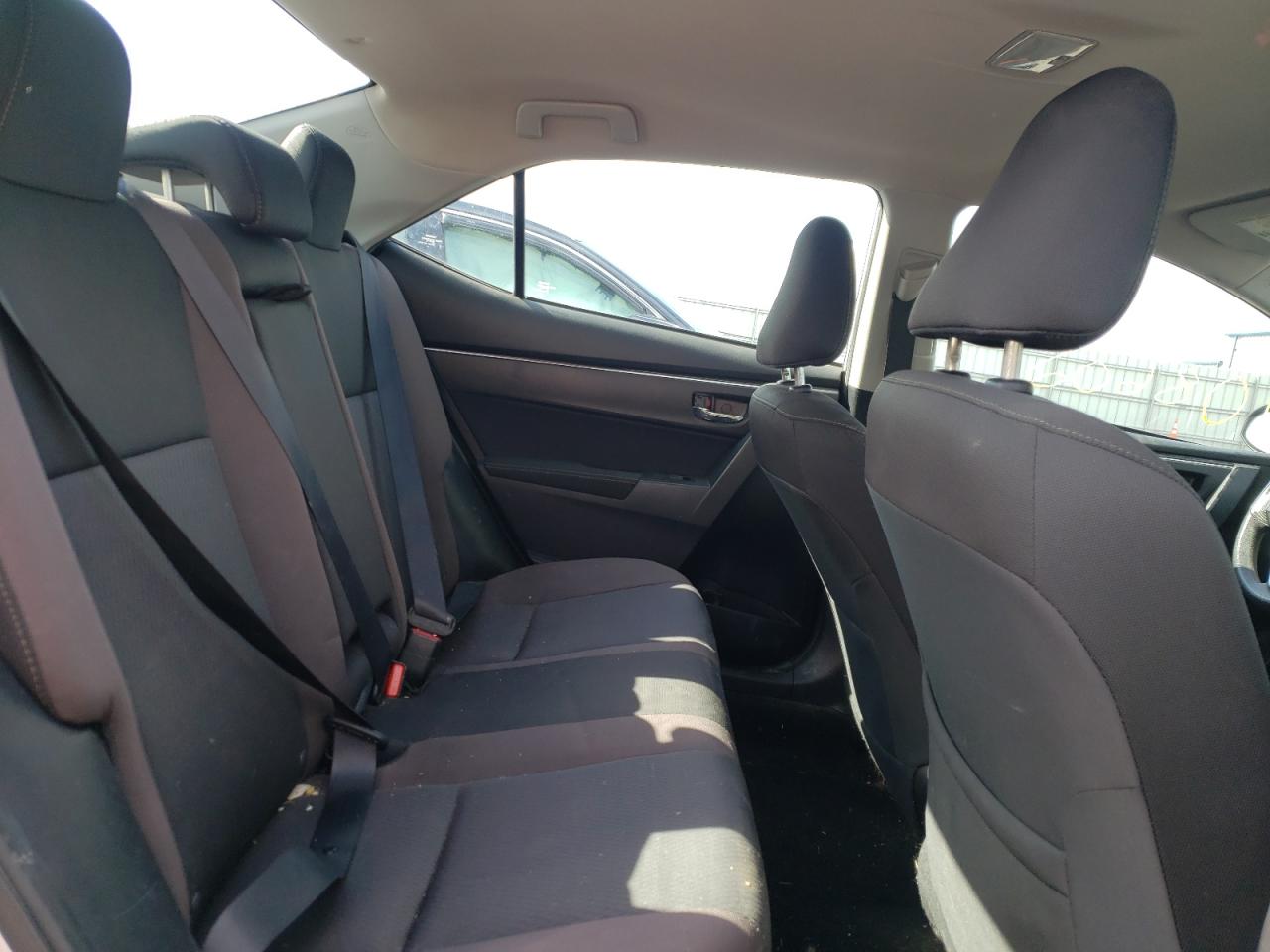 Photo 6 from auction – 2017 TOYOTA COROLLA L with VIN 2T1BURHEXHC856716