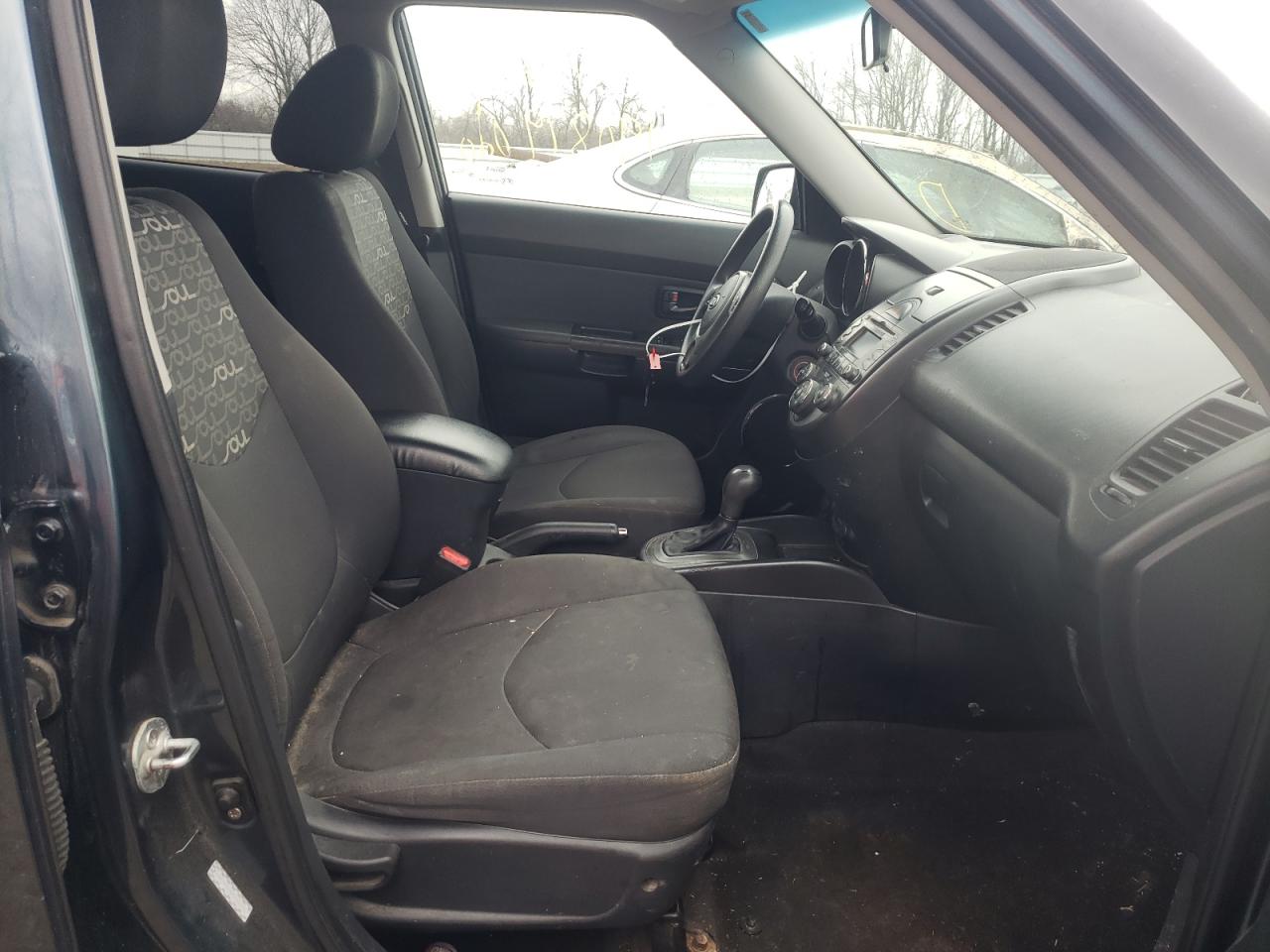 Photo 5 from auction – 2011 KIA SOUL + with VIN KNDJT2A23B7247093