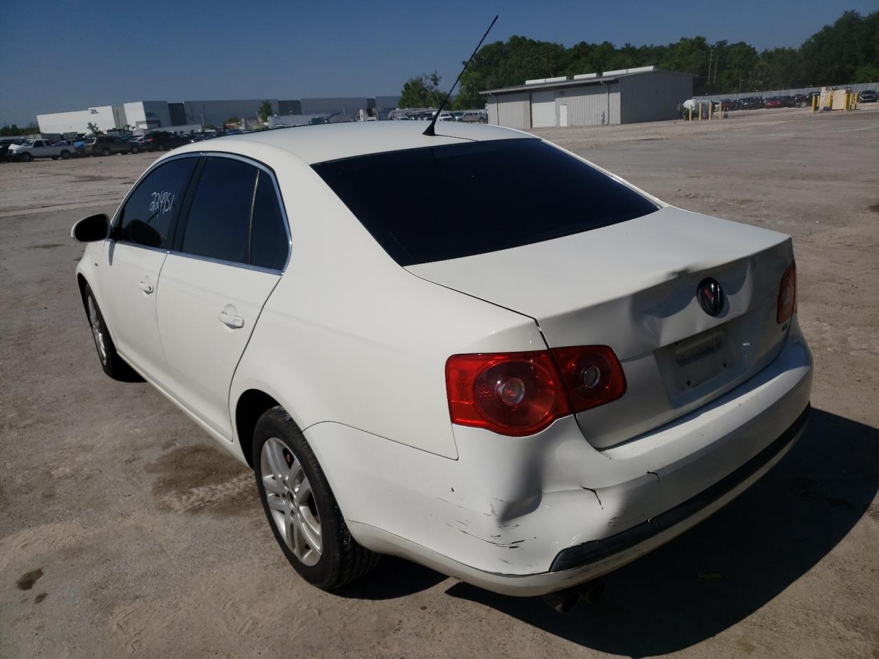 Foto 3 de la subasta – 2007 VOLKSWAGEN JETTA WOLF con VIN 3VWEF71K97M077645