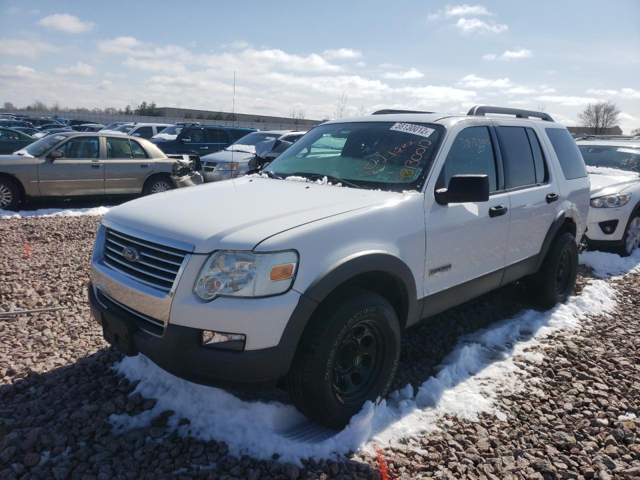 Photo 2 from auction – 2006 FORD EXPLORER X with VIN 1FMEU73E76UA82235