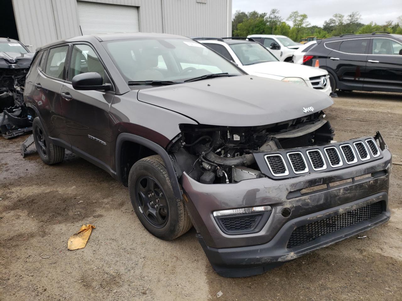 JEEP COMPASS SP 2019 with VIN 3C4NJDAB1KT638774 - Photo from auction