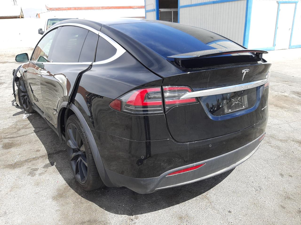 Photo 3 from auction – 2020 TESLA MODEL X with VIN 5YJXCBE22LF303900