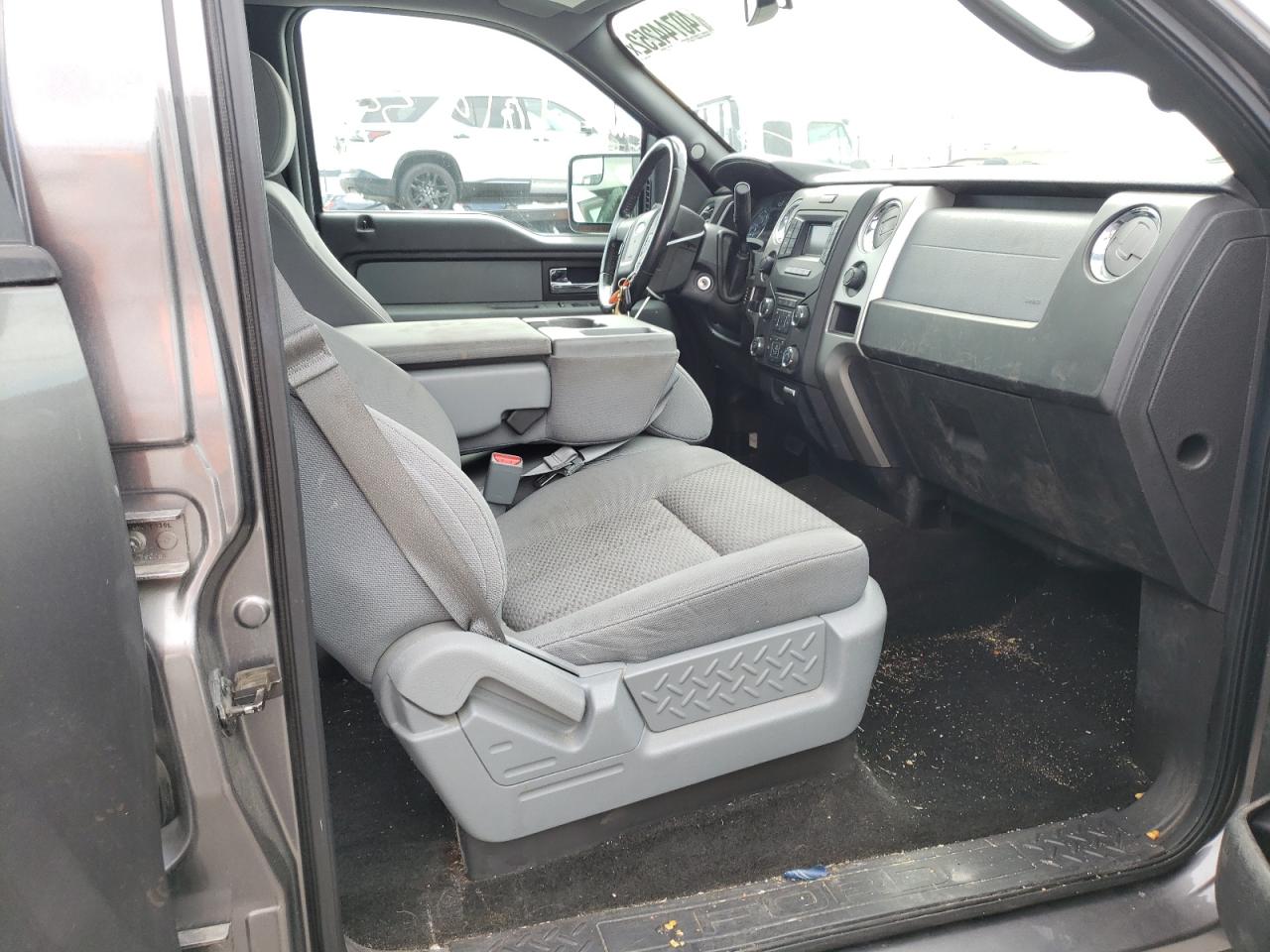 Photo 5 from auction – 2013 FORD F150 SUPER with VIN 1FTFW1CT8DFD83824
