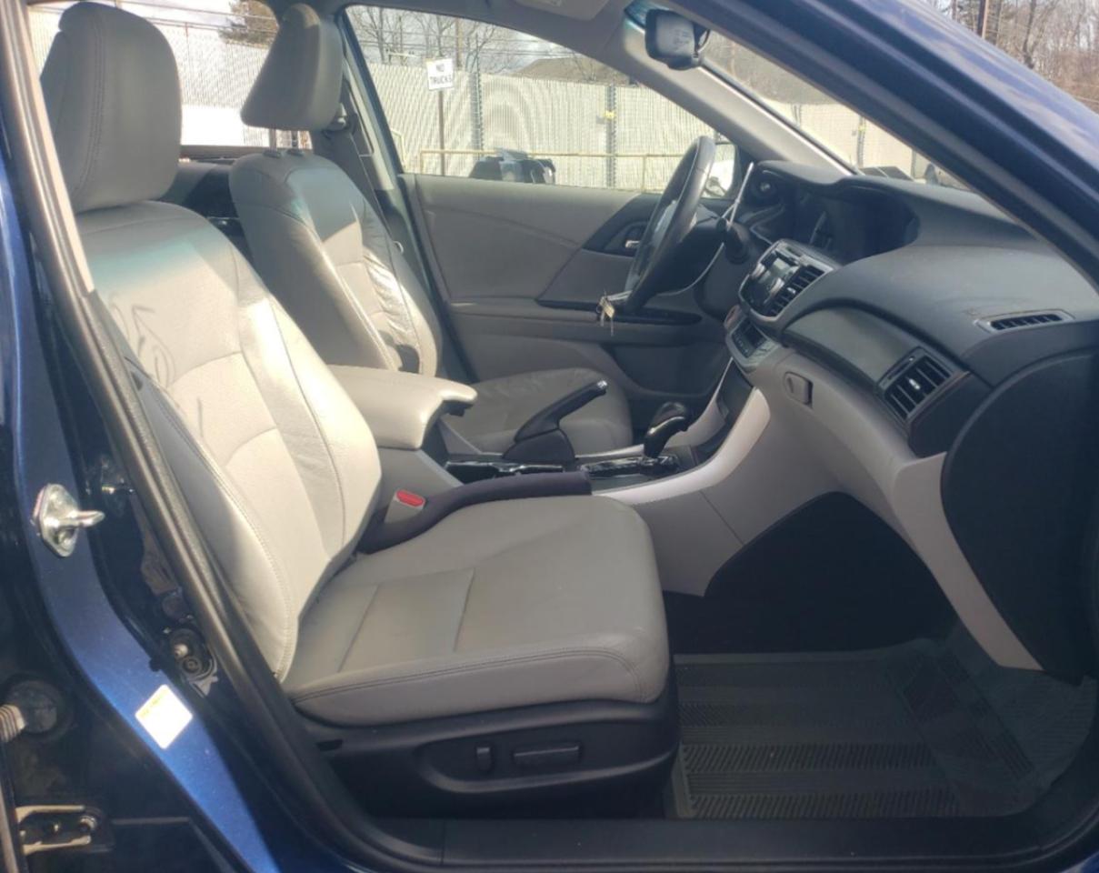 Photo 5 from auction – 2015 HONDA ACCORD EXL with VIN 1HGCR2F85FA203577