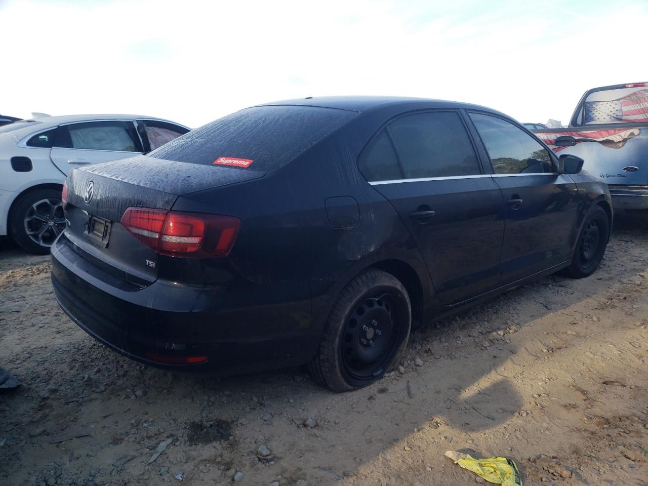 Photo 4 from auction – 2017 VOLKSWAGEN JETTA S with VIN 3VW167AJ7HM309098