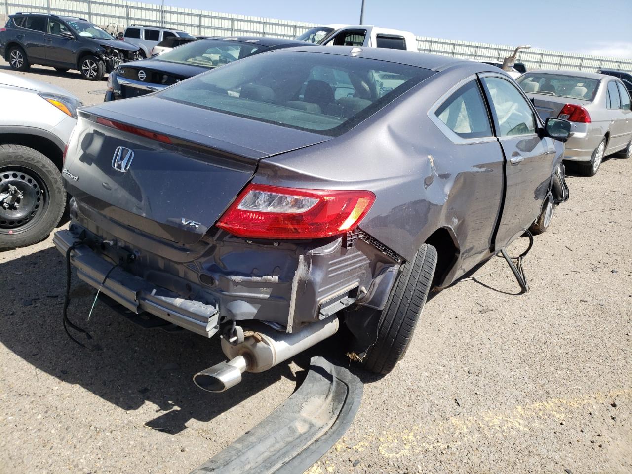Photo 4 from auction – 2015 HONDA ACCORD EXL with VIN 1HGCT2B85FA002463