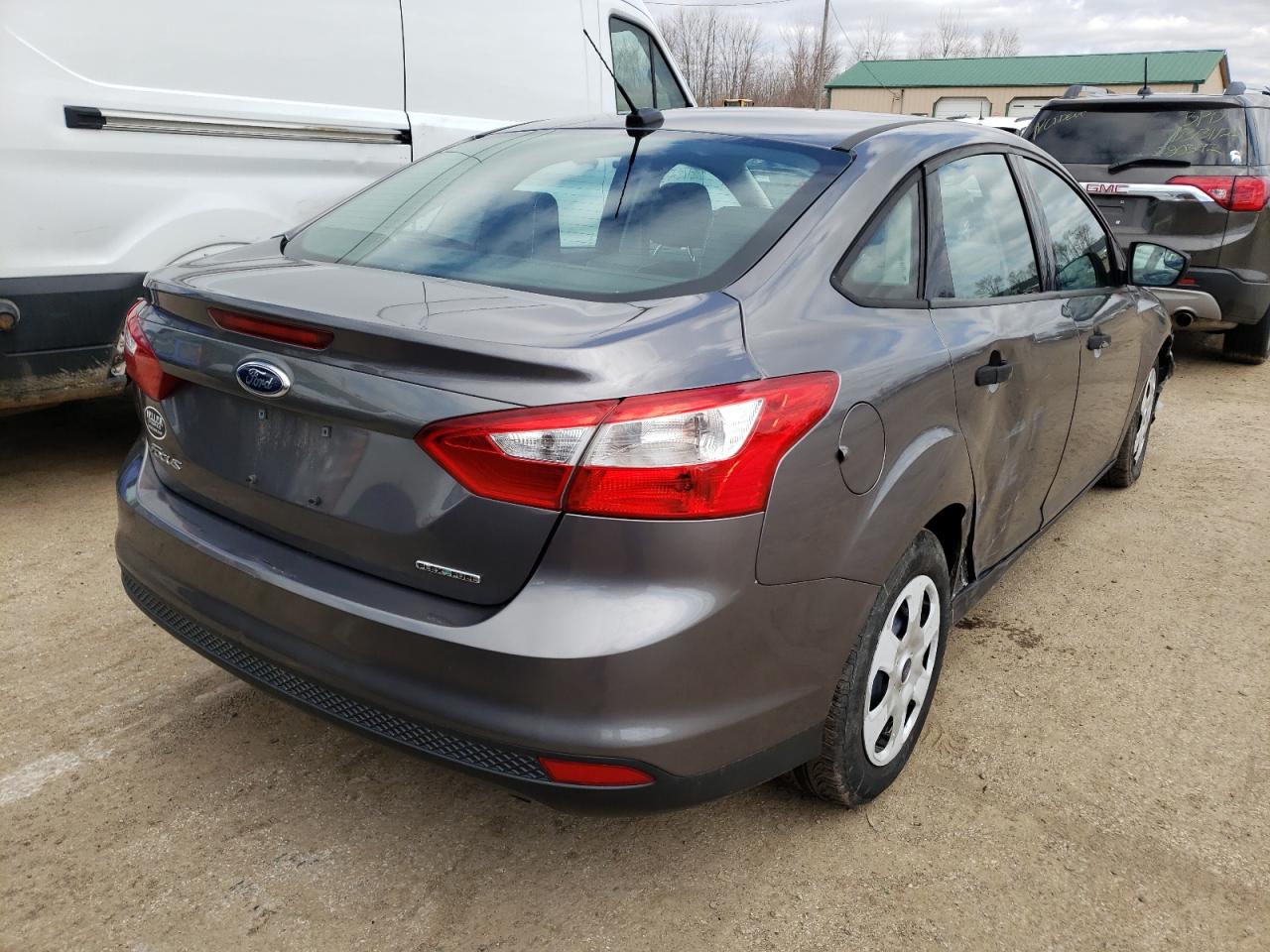 Photo 4 from auction – 2013 FORD FOCUS S with VIN 1FADP3E28DL288966