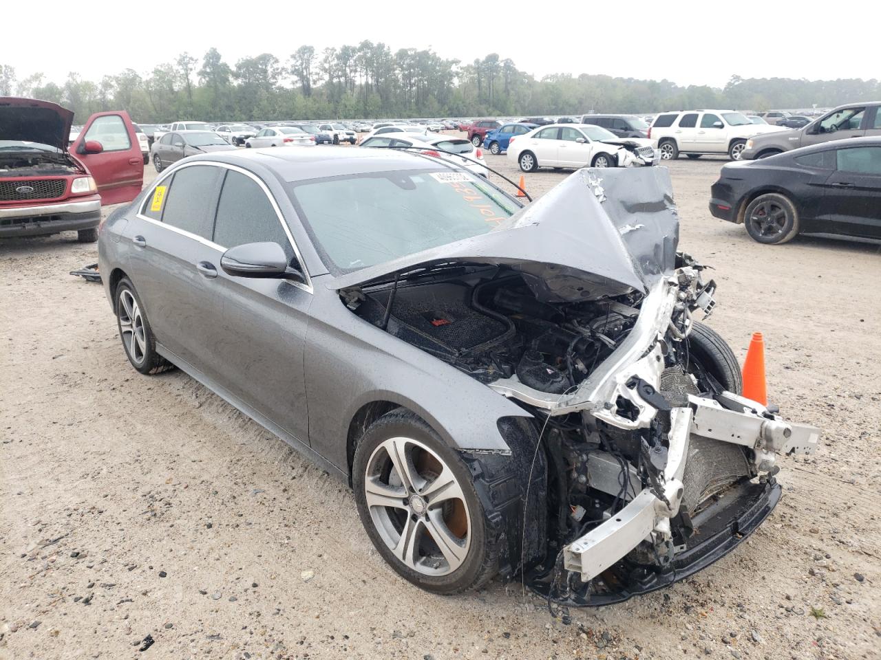 Photo 1 from auction – 2017 MERCEDES-BENZ E 300 with VIN WDDZF4JB2HA213170