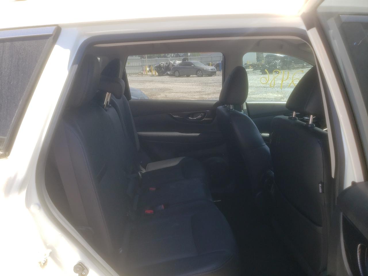 Photo 6 from auction – 2017 NISSAN ROGUE S with VIN JN8AT2MT9HW407050