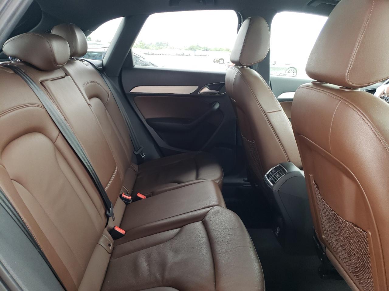 Photo 6 from auction – 2018 AUDI Q3 PREMIUM with VIN WA1BCCFS0JR024722