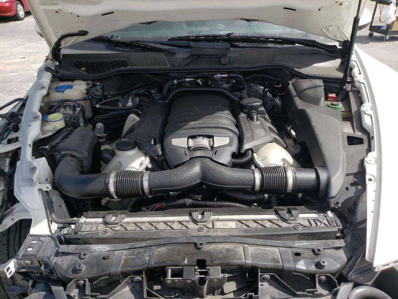Photo 7 from auction – 2011 PORSCHE CAYENNE S with VIN WP1AB2A26BLA56003