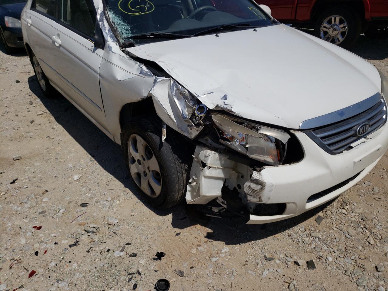 Photo 9 from auction – 2009 KIA SPECTRA EX with VIN KNAFE221395615765