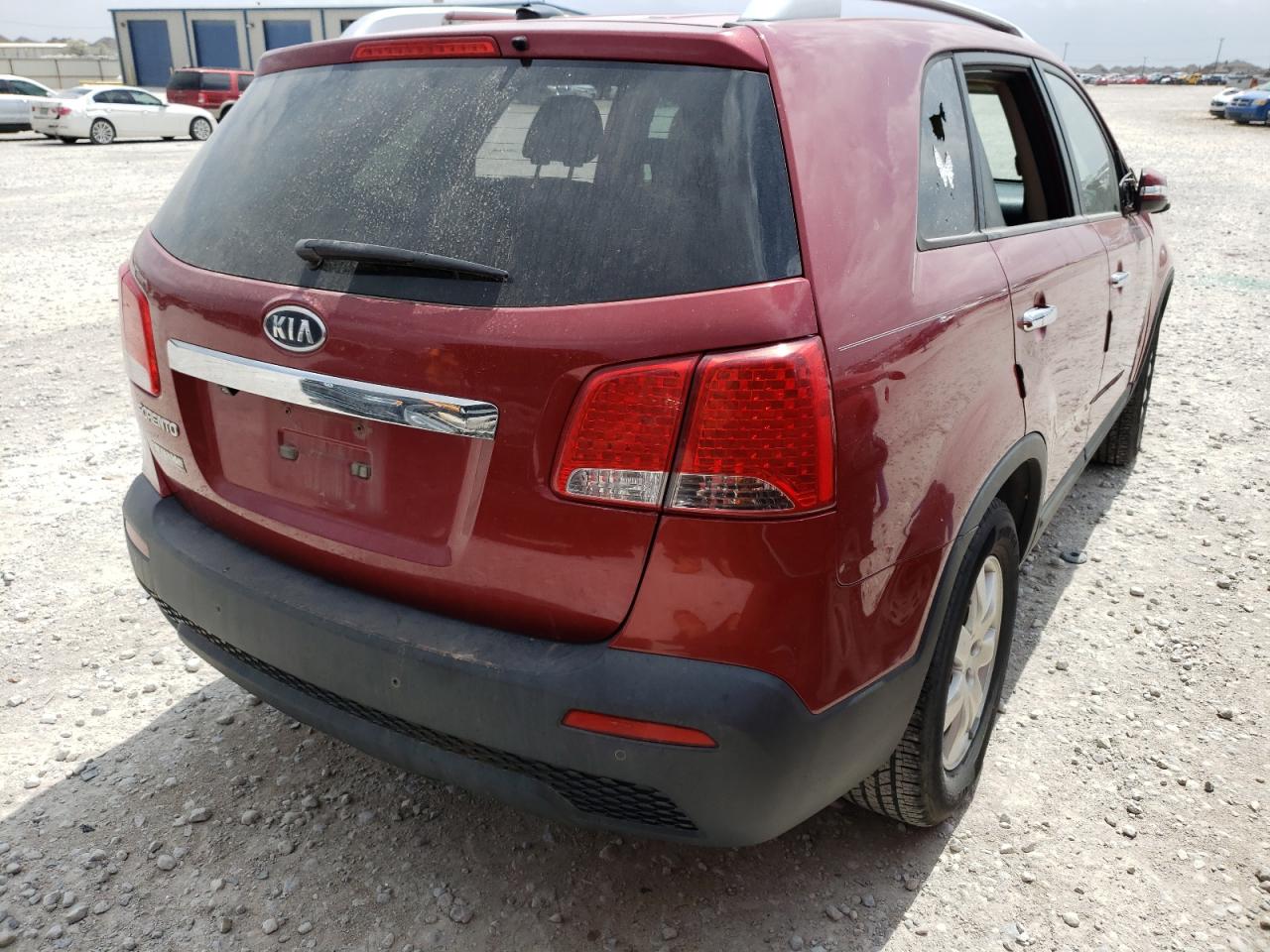 Photo 4 from auction – 2011 KIA SORENTO BA with VIN 5XYKT3A19BG022875