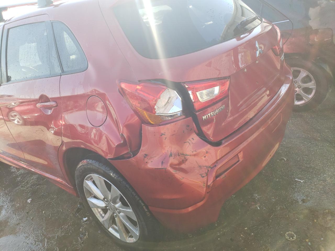 Photo 9 from auction – 2012 MITSUBISHI OUTLANDER with VIN JA4AP4AU6CZ005982