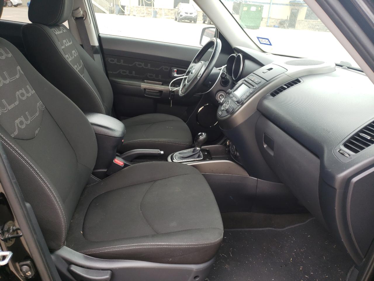 Photo 5 from auction – 2013 KIA SOUL + with VIN KNDJT2A6XD7622371