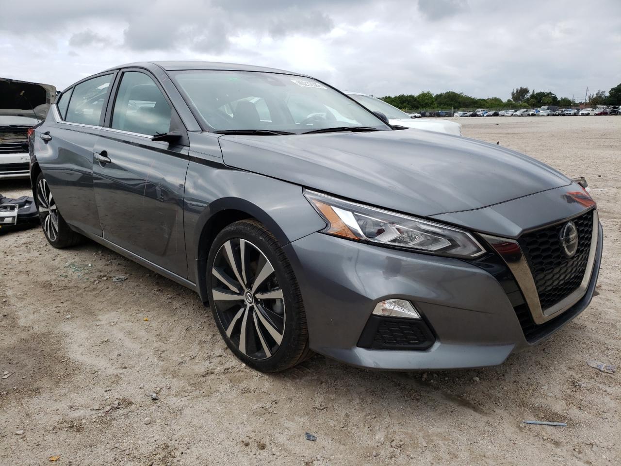 NISSAN ALTIMA SR 2021 with VIN 1N4BL4CV2MN332521 - Photo from auction