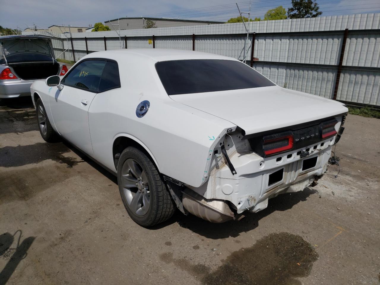 Photo 3 from auction – 2016 DODGE CHALLENGER with VIN 2C3CDZAG0GH217883