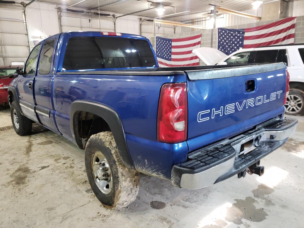 Photo 3 from auction – 2003 CHEVROLET SILVERADO with VIN 1GCHC29U63E211304
