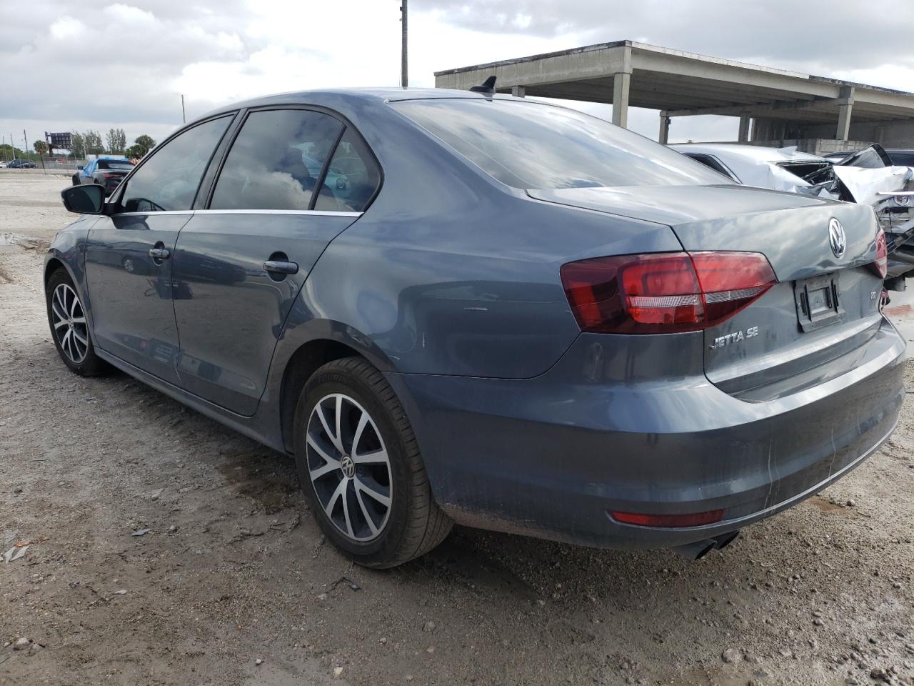 Photo 3 from auction – 2017 VOLKSWAGEN JETTA SE with VIN 3VWDB7AJ0HM289298